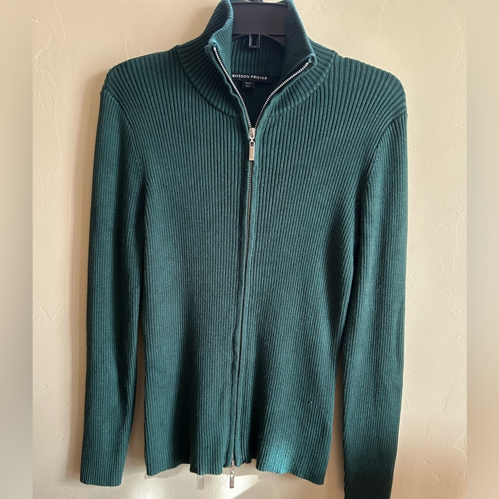 Boston Proper Size Small Green Zip Up Sweater